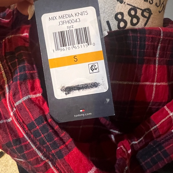 Tommy Hilfiger Black Sweater with Red Plaid Accents - Picture 4 of 4